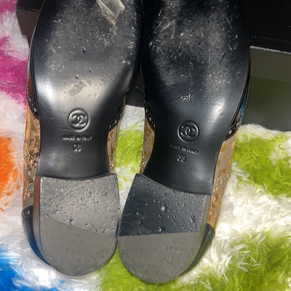 Chanel lace up gold and black shoes size 38 from the 2015 pre-spring collection - Picture 9 of 12